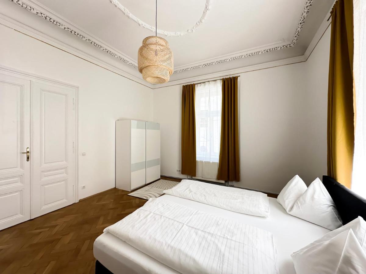Boutique Hotel Columbia Wina Bagian luar foto